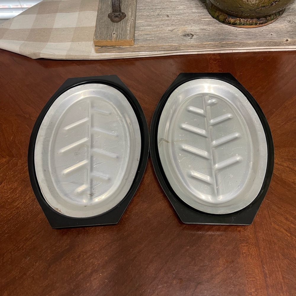 Nordic Ware sizzler steak platters 2 sets